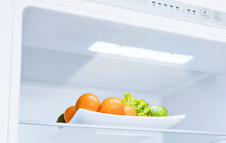 
Smad 240L Integrated Slim Fridge Freezer with Efficient LED Lighting